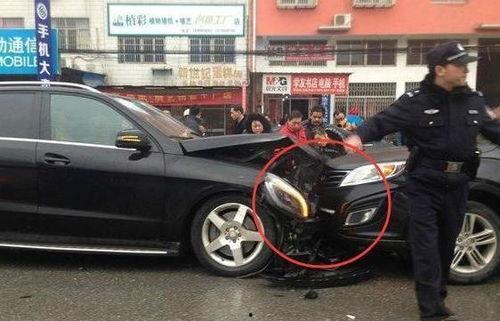 国产汽车撞大车事件视频,惊心动魄的瞬间回顾