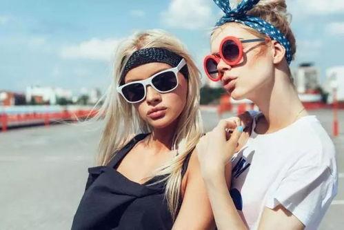 外国人抢国产鞋视频,国产鞋引发国际关注